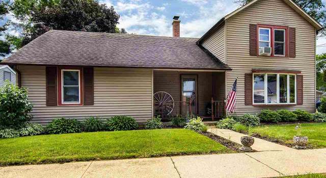 Photo of 218 W Merchant St, Byron, IL 61010