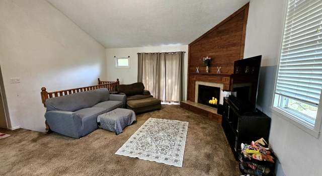 Photo of 4111 Woodlake Ct Ct, Loves Park, IL 61111