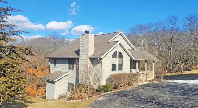 Photo of 11 Washburne Ln, Galena, IL 61036