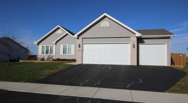 Photo of 1936 Burnett Dr, Belvidere, IL 61008