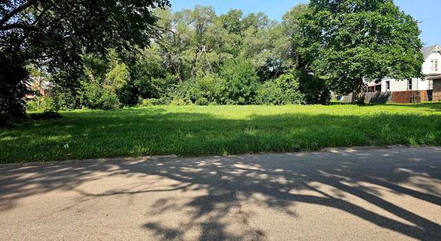 Photo of 1211 West St, Rockford, IL 61102