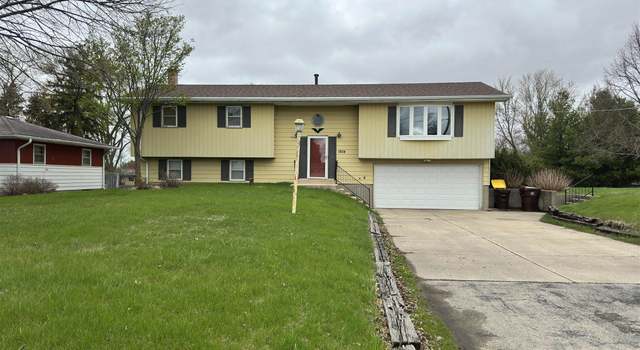Photo of 1804 W Fairview Rd, Freeport, IL 61032