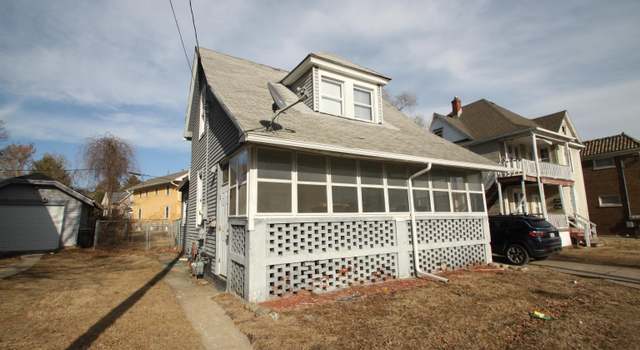 Photo of 1904 Charles St, Rockford, IL 61104
