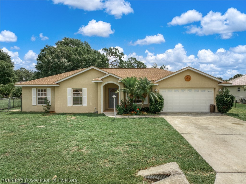 3912 Loretto Ave, Sebring, FL 33872 | MLS# 295192 | Redfin