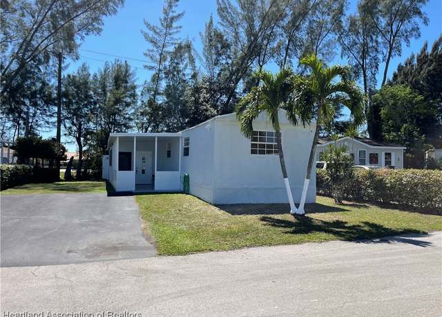 Property at 11201 NW 55 St Unit D39, Miramar, FL 33025, 3 beds, 2 baths