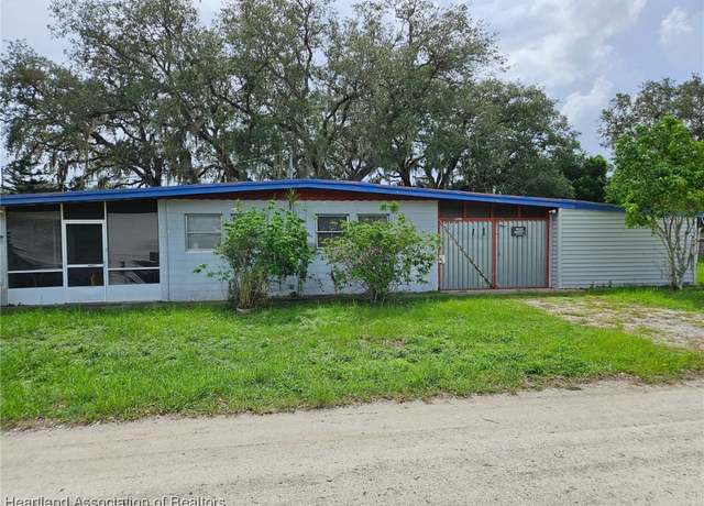 Property at 2529 E Don Carlos Ave, Avon Park, FL 33825, 2 beds, 1 bath