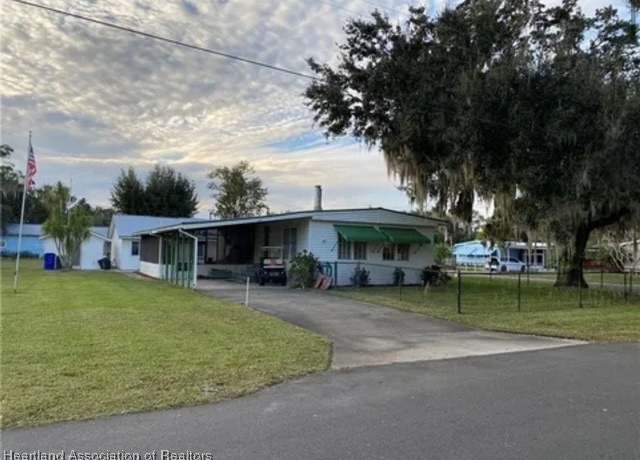 Property at 28 Big Rd, Lake Placid, FL 33852, 2 beds, 2 baths