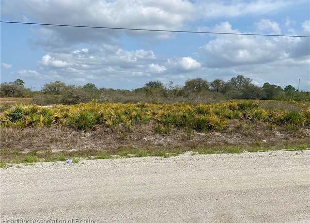 Property at 725 S Landry Rd, Avon Park, FL 33825