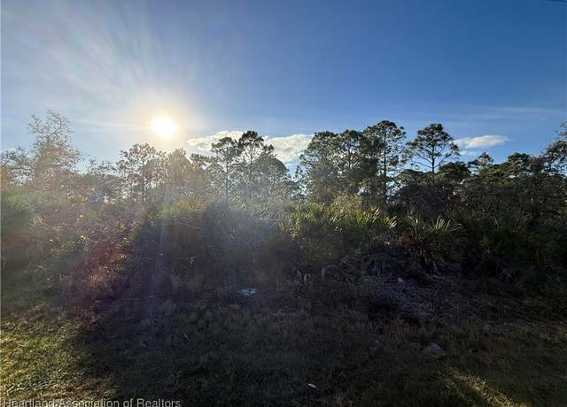 Property at 60 S Riverdale Rd, Avon Park, FL 33825
