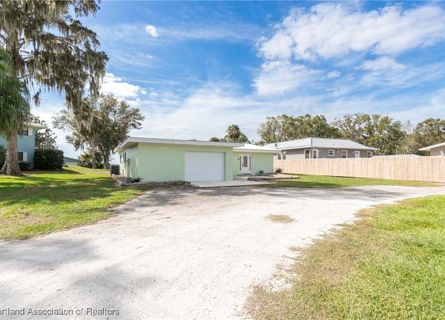 Property at 102 Squirrel Pt, Lorida, FL 33857, 3 beds, 2.5 baths