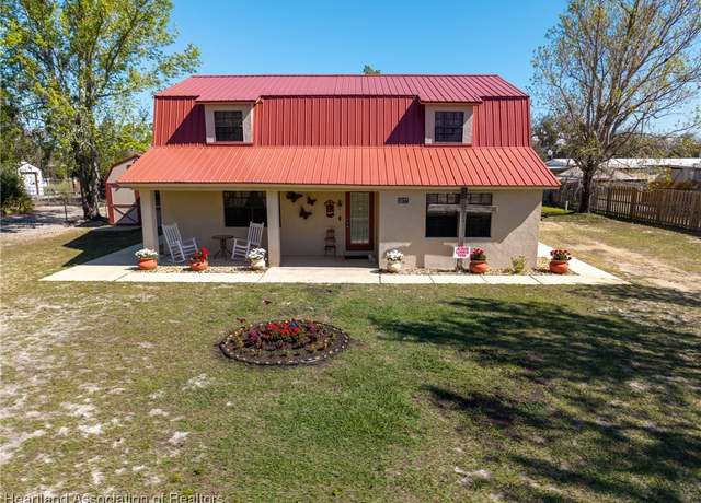 Property at 3077 Holiday Dr, Avon Park, FL 33825, 3 beds, 2.5 baths