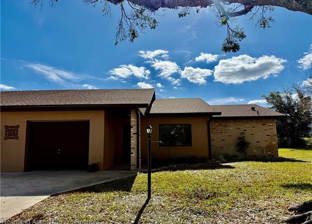 Property at 2400 Hidden Cir, Sebring, FL 33870, 2 beds, 2 baths