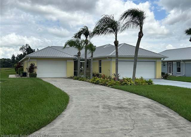 Property at 84 Clubhouse Ln, Sebring, FL 33876, 2 beds, 2 baths