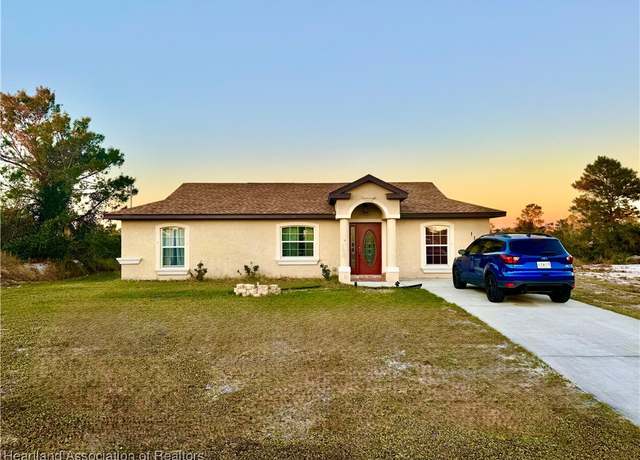 Property at 1164 Macarthur St, Lake Placid, FL 33852, 3 beds, 2 baths