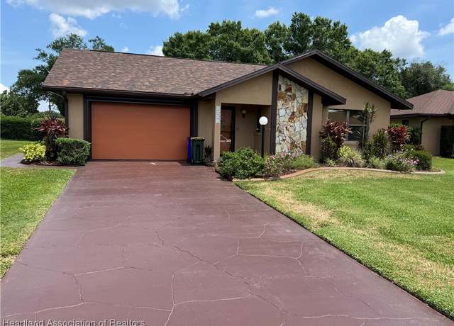 Property at 2914 Summertree Dr, Sebring, FL 33872, 2 beds, 2 baths