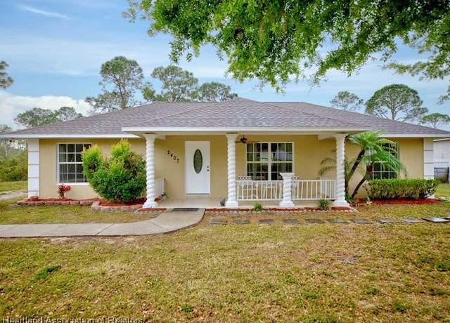 Property at 2407 Lakepoint Cir N, Sebring, FL 33875, 3 beds, 2 baths
