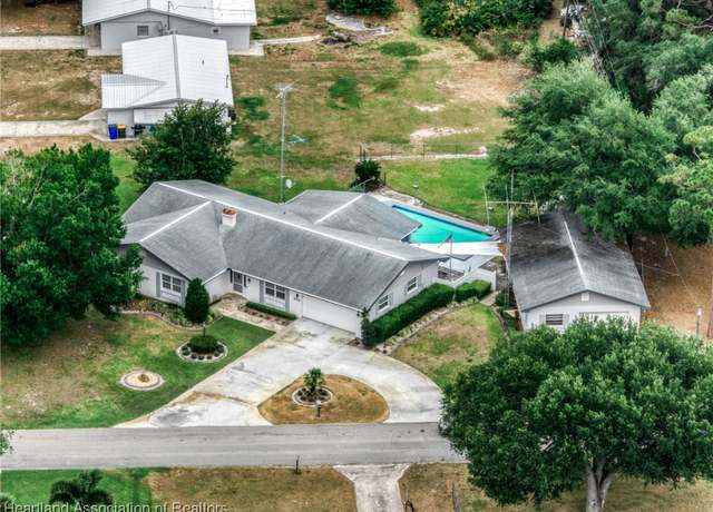 Property at 302 S Egret St, Sebring, FL 33870, 3 beds, 2 baths