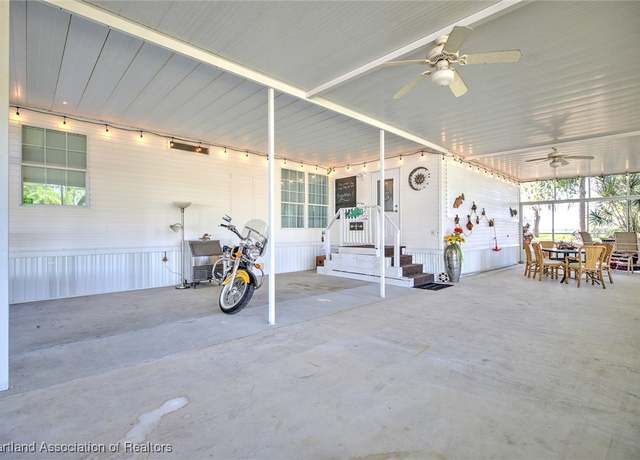 Property at 7965 Elliott Rd, Sebring, FL 33876, 2 beds, 2 baths