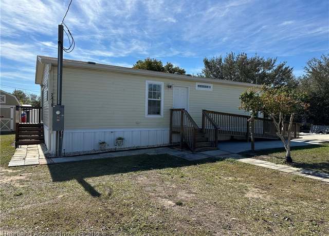 Property at 2418 San Luis Ave, Avon Park, FL 33825, 2 beds, 2 baths