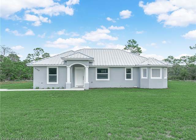 Property at 7106 Shasta Daisy Blvd, Sebring, FL 33875, 3 beds, 2 baths