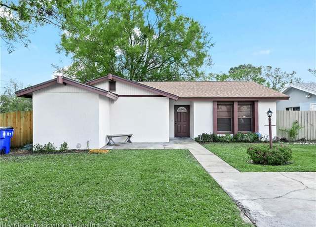 Property at 4601 Granada Blvd, Sebring, FL 33872, 2 beds, 2 baths
