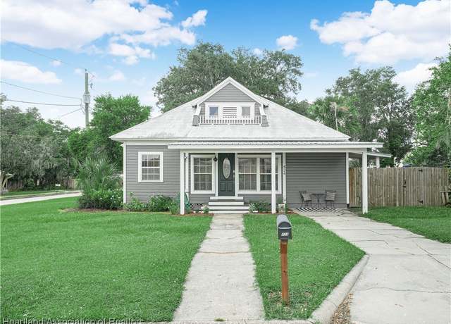 Property at 424 S 11th Ave, Wauchula, FL 33873, 3 beds, 2 baths