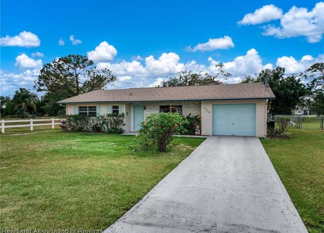 Property at 1536 Meadowbrook St, Lake Placid, FL 33852, 2 beds, 2 baths