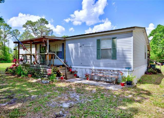 Property at 1679 N Riverdale Rd, Avon Park, FL 33825, 3 beds, 2 baths