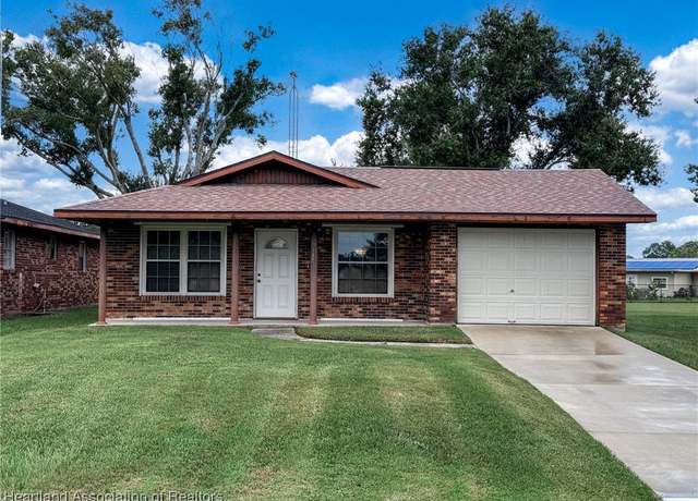 Property at 7605 Valencia Rd, Sebring, FL 33876, 2 beds, 2 baths