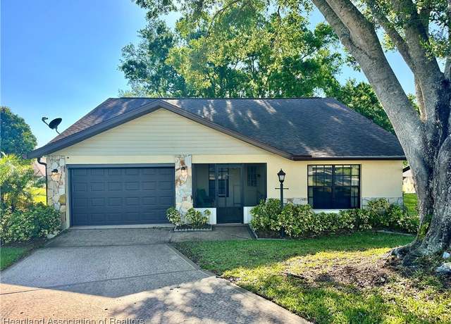 Property at 10 Wildwood Way, Lake Placid, FL 33852, 2 beds, 2 baths