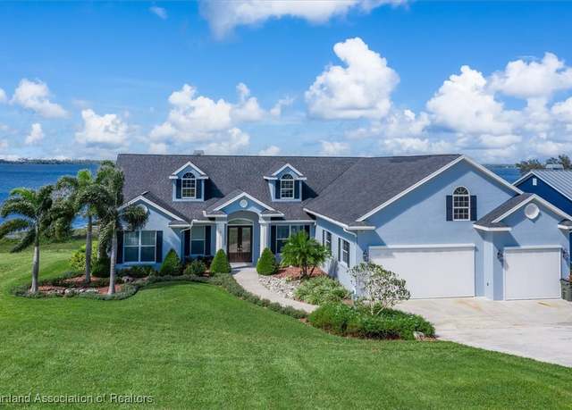 Property at 624 Sunset Pointe Dr, Lake Placid, FL 33852, 5 beds, 3.5 baths