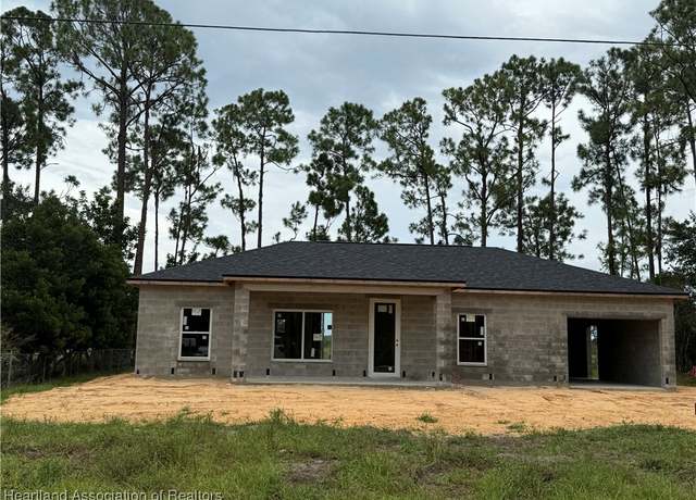 Property at 1408 Washington Blvd NE, Lake Placid, FL 33852, 3 beds, 2 baths