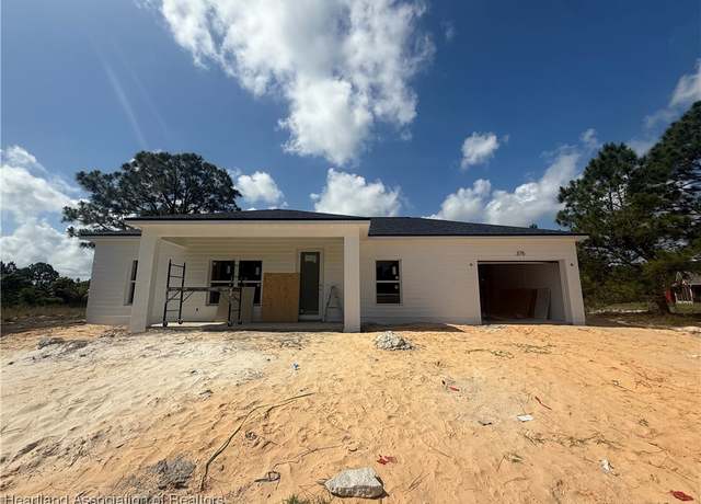 Property at 375 Sunshine Ave, Lake Placid, FL 33852, 3 beds, 2.5 baths
