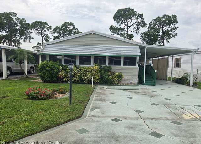 Property at 429 Sunbird Sq, Sebring, FL 33872, 2 beds, 2 baths