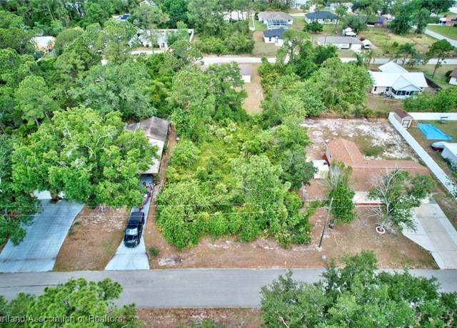Property at 405 Citroen Dr, Sebring, FL 33872