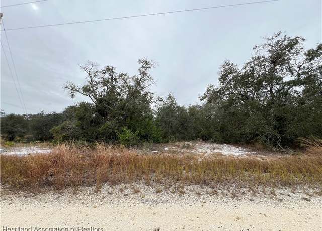 Property at 424 Fawnwood Ave, Lake Placid, FL 33852