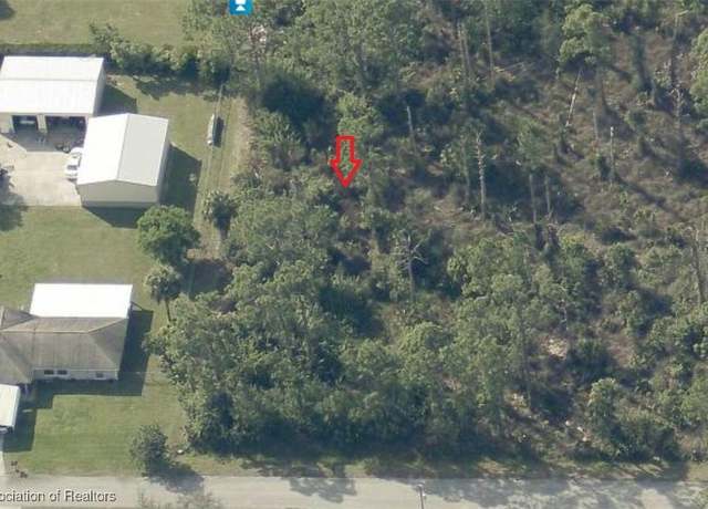 Property at 809 Palmetto Ave, Lehigh Acres, FL 33972