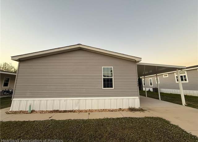 Property at 748 Sunburst Ln, Frostproof, FL 33843, 3 beds, 2 baths