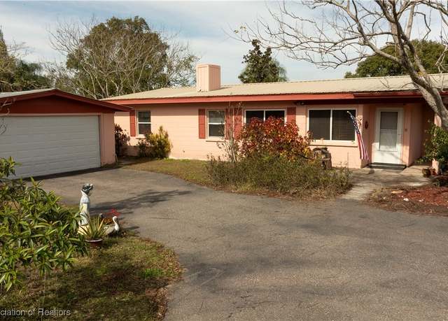 Property at 1010 Marble Ave, Avon Park, FL 33825, 3 beds, 2 baths