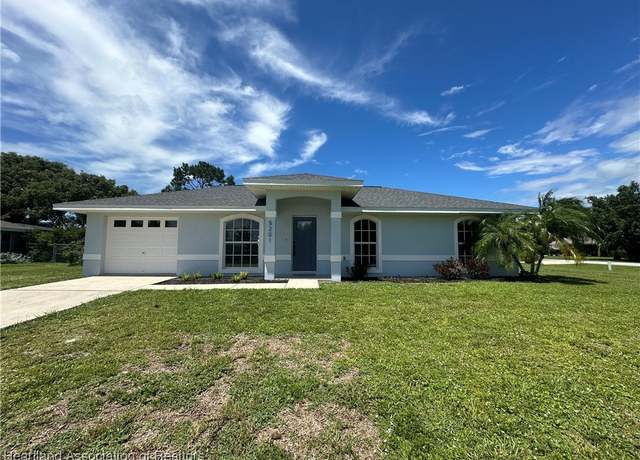 Property at 5201 Diamond Dr, Sebring, FL 33875, 3 beds, 2 baths