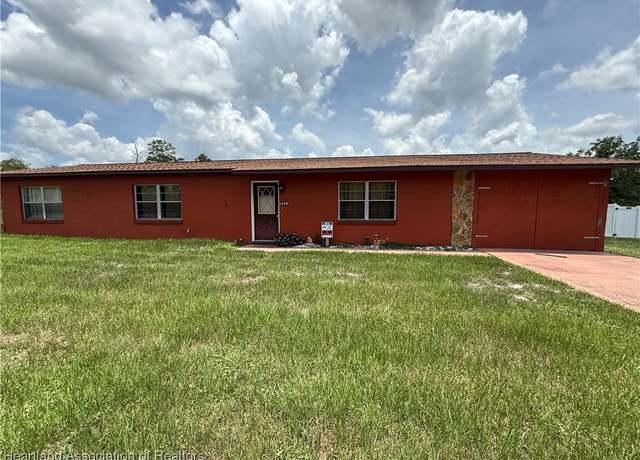 Property at 1478 Kiska St NE, Lake Placid, FL 33852, 3 beds, 2 baths