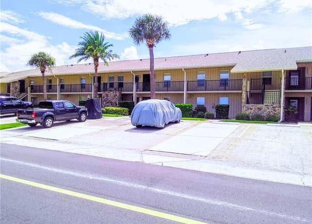 Property at 3607 Edgewater Dr, Sebring, FL 33872, 1 bed, 2 baths