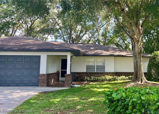 Property at 2527 Davis Cir, Sebring, FL 33870, 2 beds, 2 baths