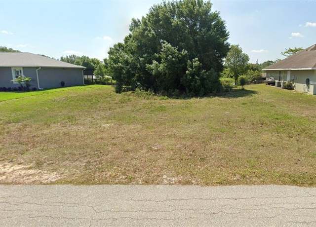 Property at 135 Bougainvillea St NE, Lake Placid, FL 33852