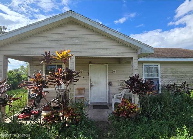 Property at 12 Hopkins Ave, Lake Placid, FL 33852, 3 beds, 1 bath