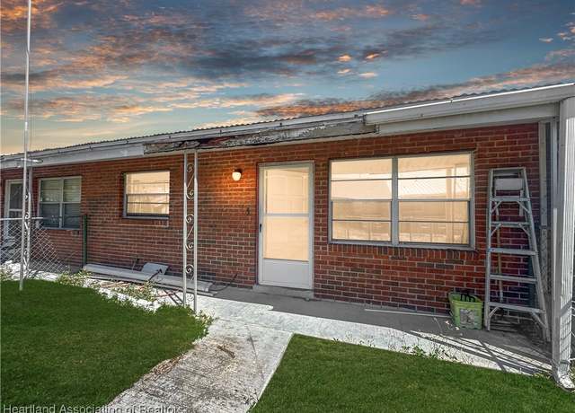 Property at 1427 Wray St, Avon Park, FL 33825, 2 beds, 1 bath