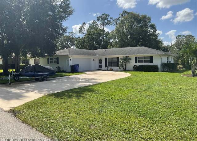 Property at 1570 Spring Ln, Lake Placid, FL 33852, 2 beds, 2 baths