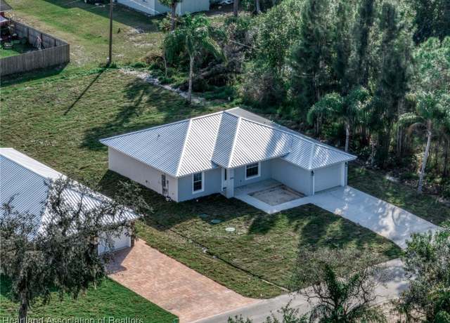 Property at 304 Kite Ave, Sebring, FL 33870, 3 beds, 2 baths