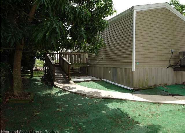 Property at 267 Lake Francis Rd, Lake Placid, FL 33852, 2 beds, 1 bath