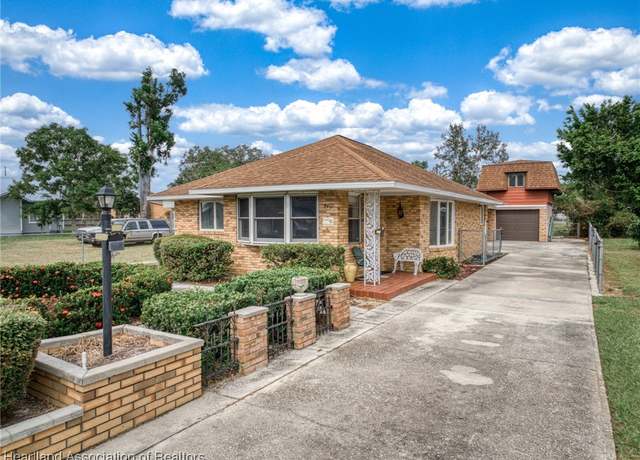 Property at 740 Hickory St, Sebring, FL 33870, 3 beds, 2 baths